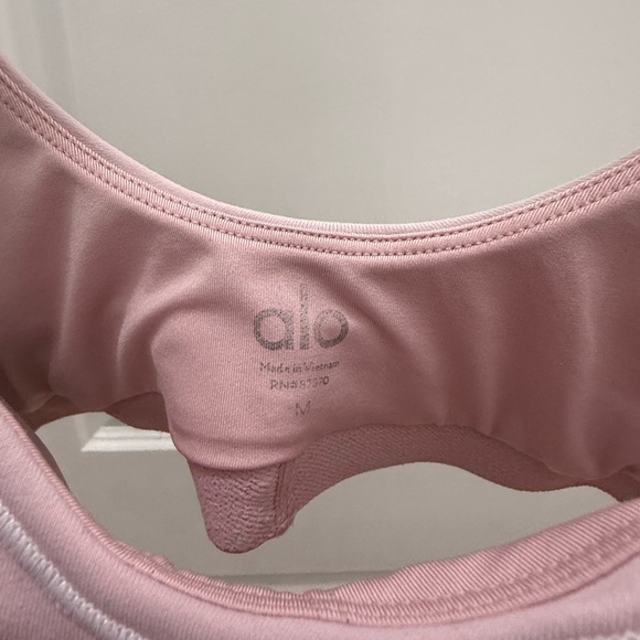 ALO Yoga Ballet Pink Airbrush Heart throb bra + high waisted leggings set - Picture 4 of 7